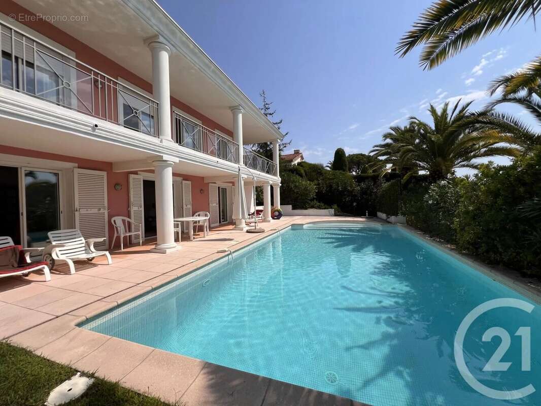 Maison à MOUGINS