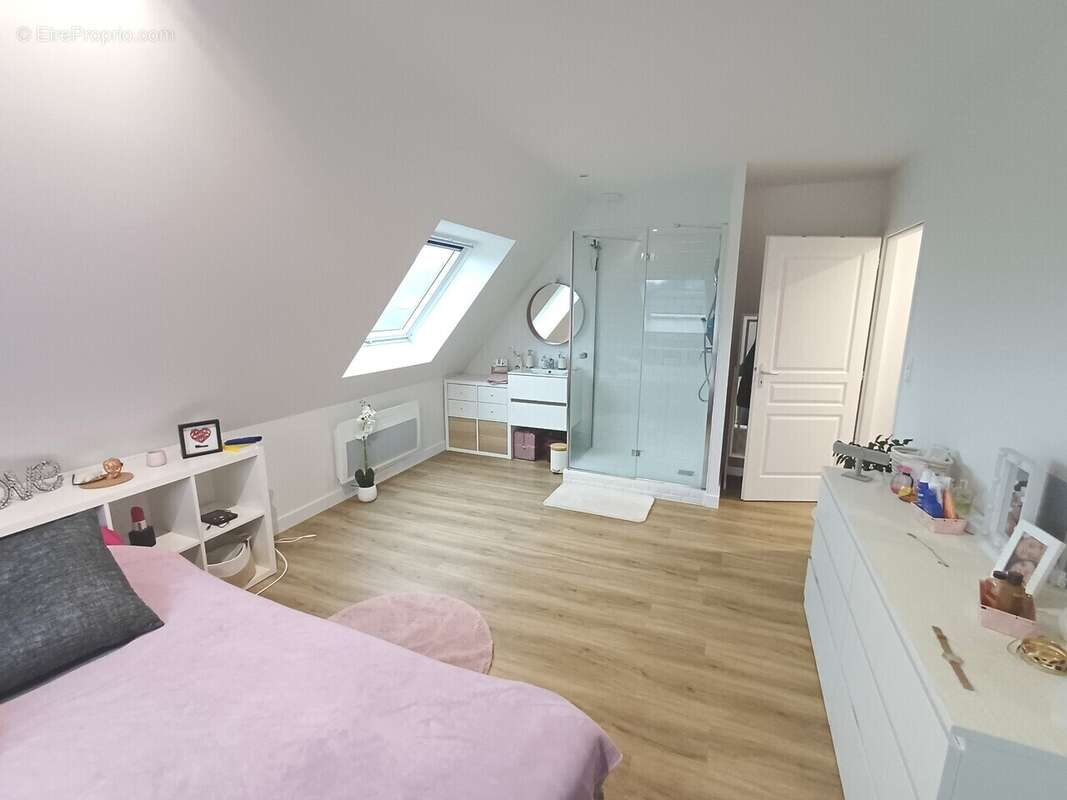 Appartement à BUCHY