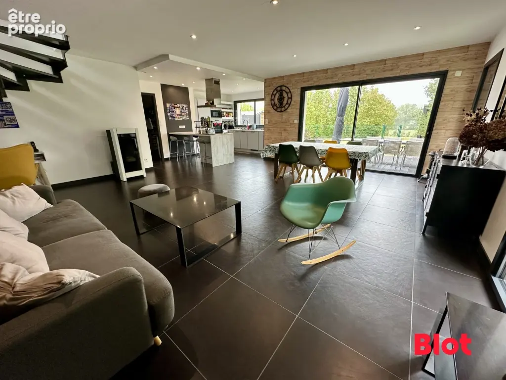 Maison 6 pièces 151 m² à vendre à Montfort-Sur-Meu (35160) - photo 3