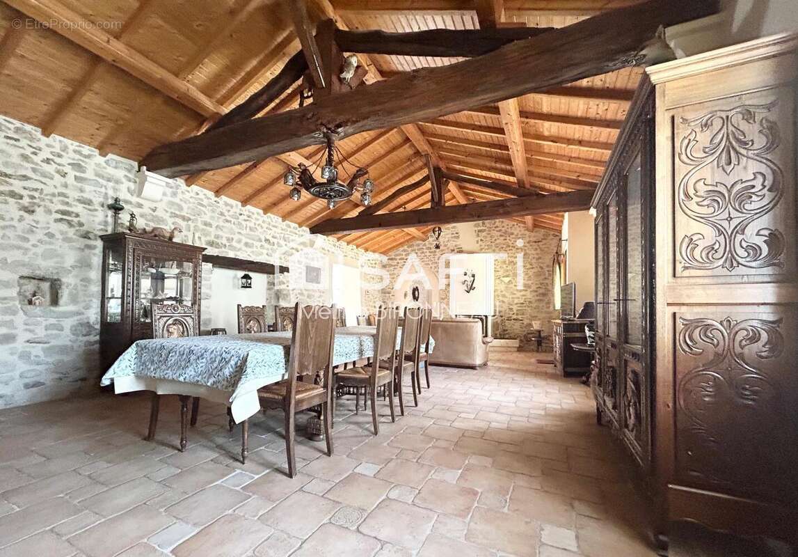 Photo 2 - Maison à AVRILLE