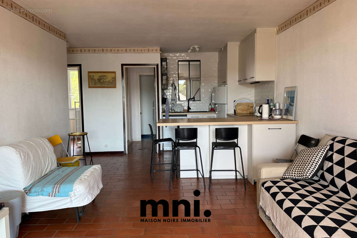 Appartement à SIX-FOURS-LES-PLAGES