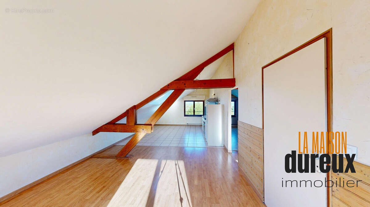 Appartement à SERRE-LES-SAPINS