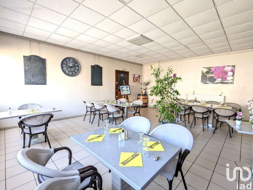 Photo 3 - Commerce à ETABLES