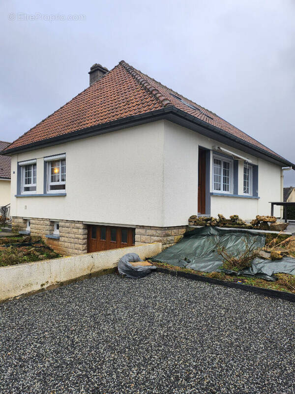 Maison à GRANDVILLIERS