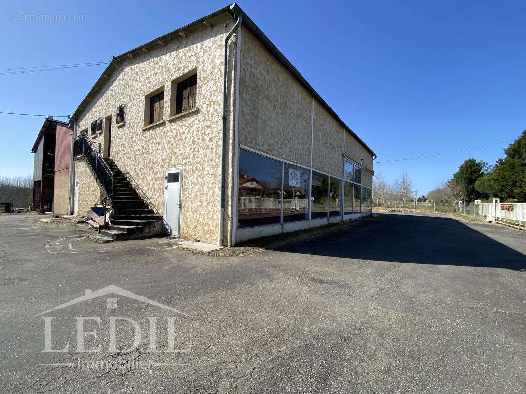 Commerce à CAZAUBON