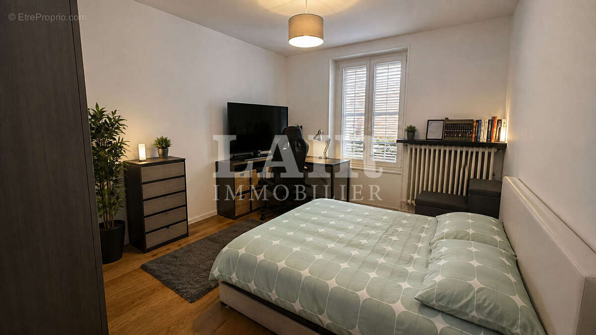 Fresnay-sur-Sarthe  Maison familiale de 136 m² - photo 4