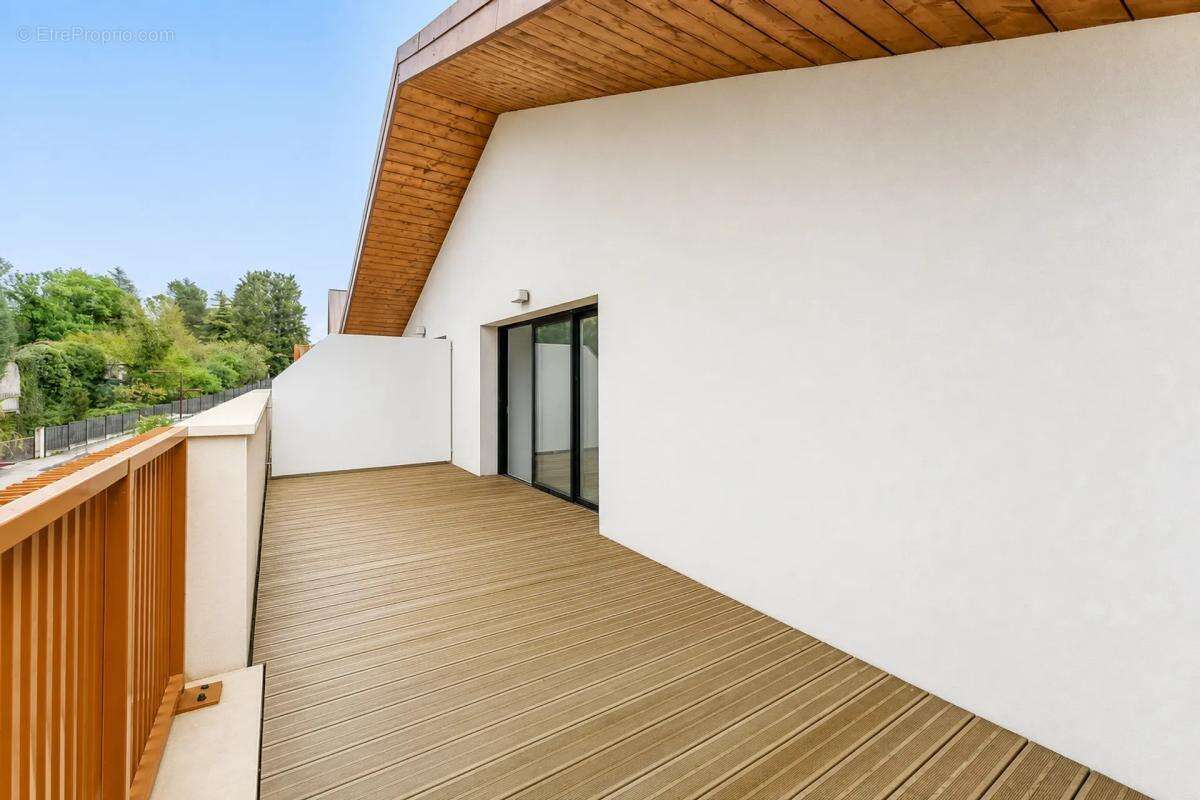 Appartement T4 lumineux avec balcon à Bassens - photo 7