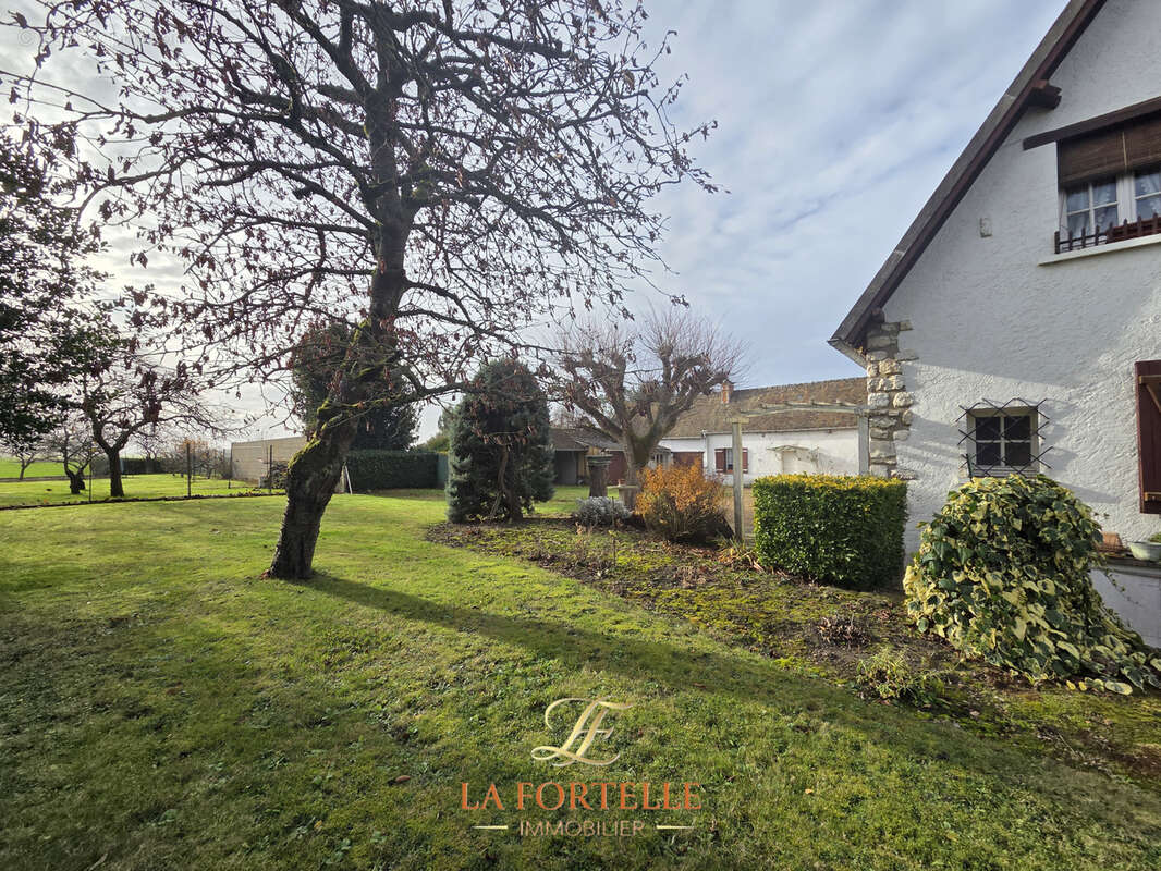 Maison à LONGNES