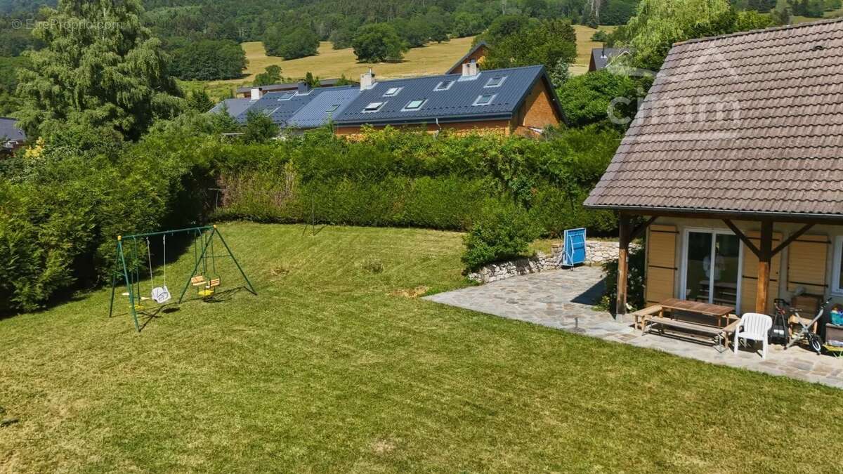 Maison à LA TERRASSE