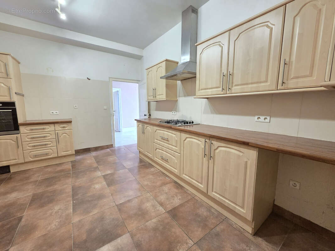 Magnifique maison de maître   165 m2 habitables   Dépendances   Fort potentiel - photo 9