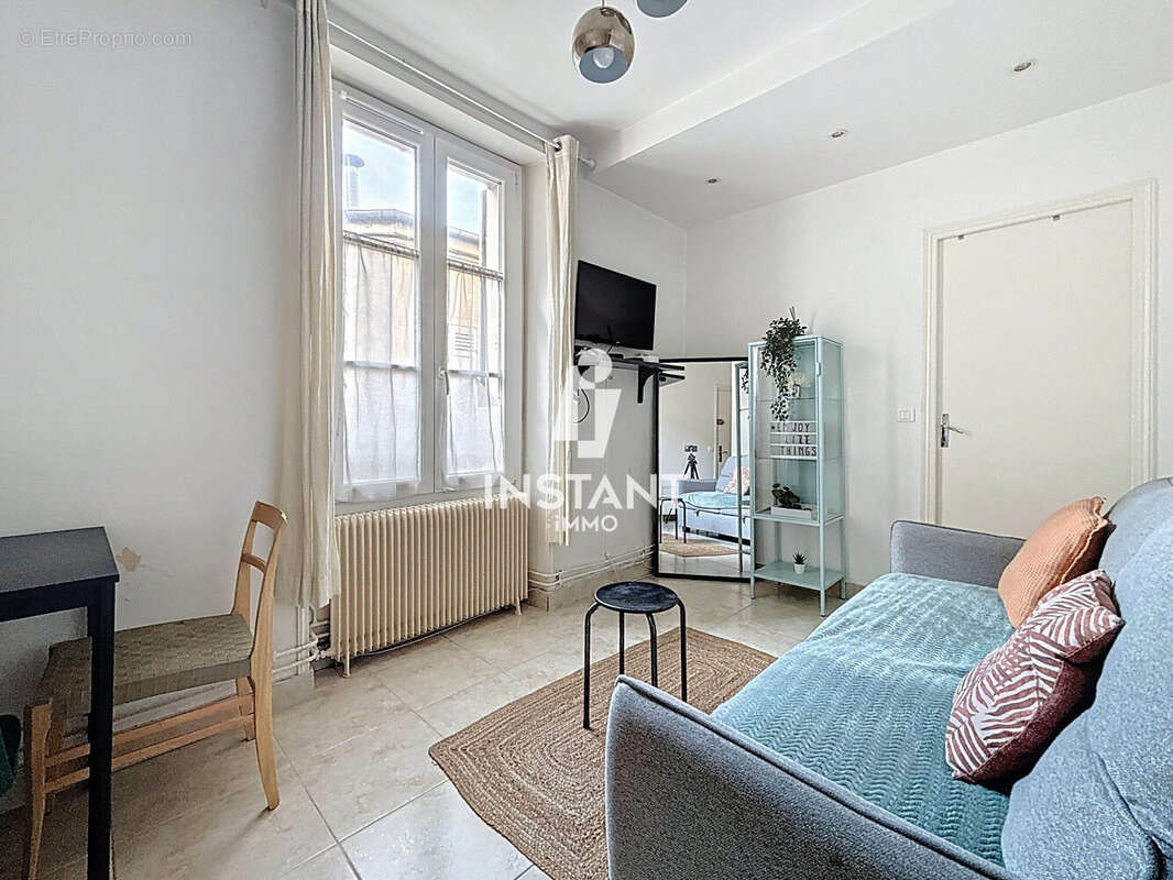 Appartement à LE PERREUX-SUR-MARNE