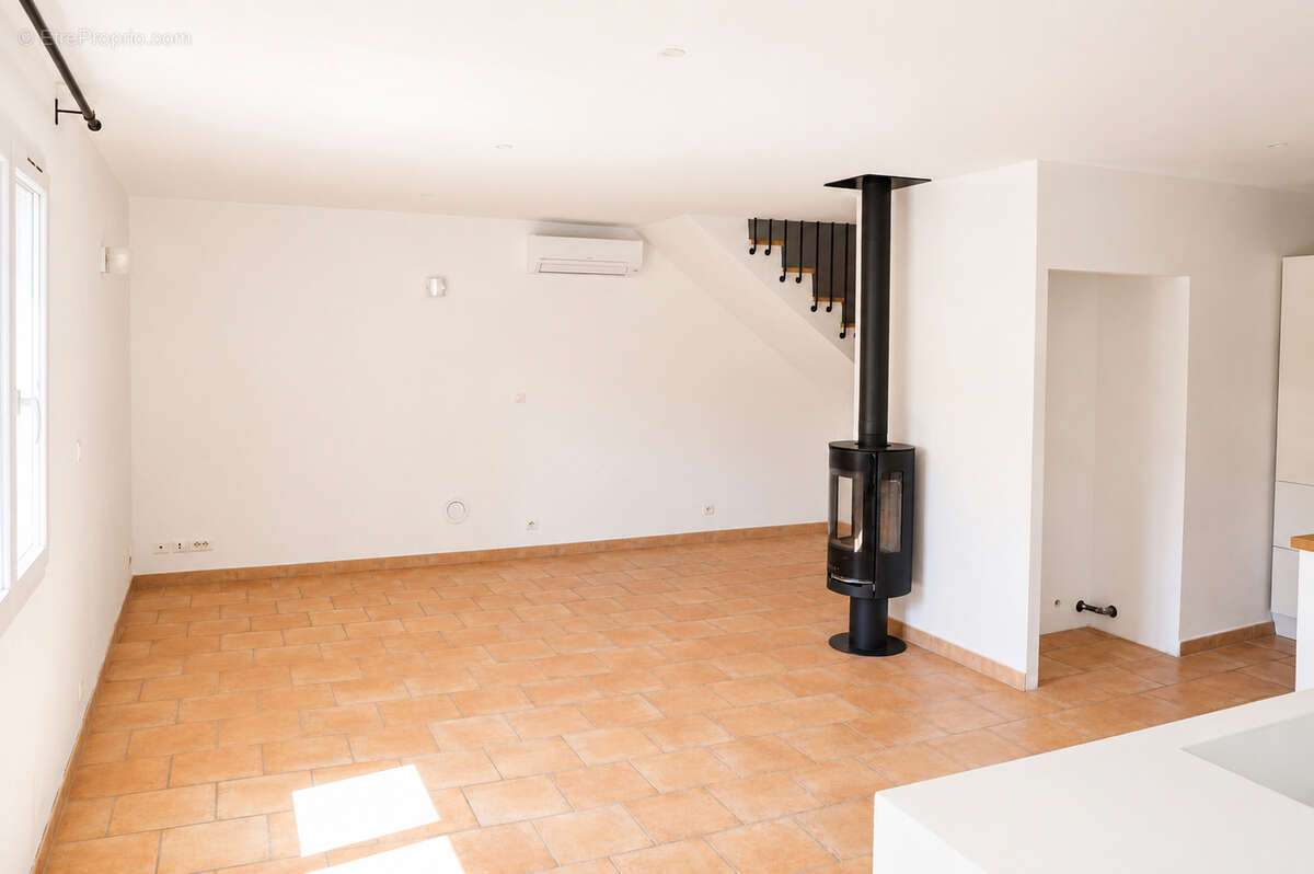 Très belle maison de village GRANS - photo 3