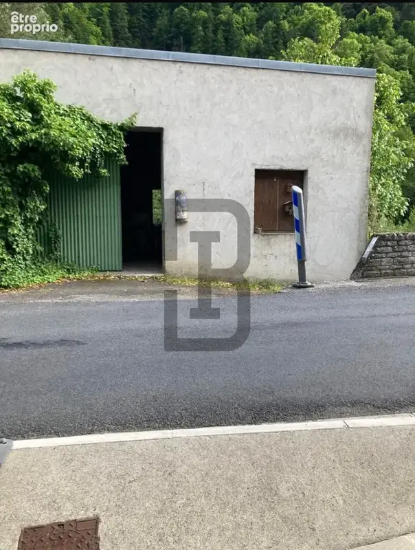 Parking à AXAT