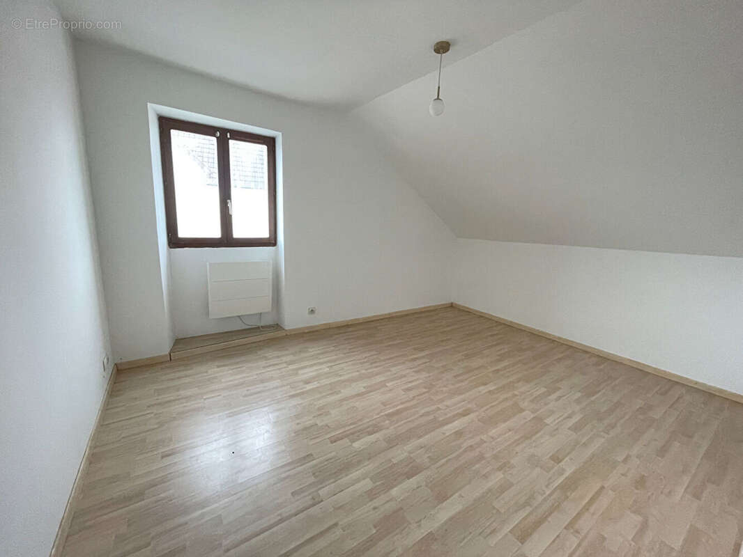 Maison à NANTEUIL-LES-MEAUX