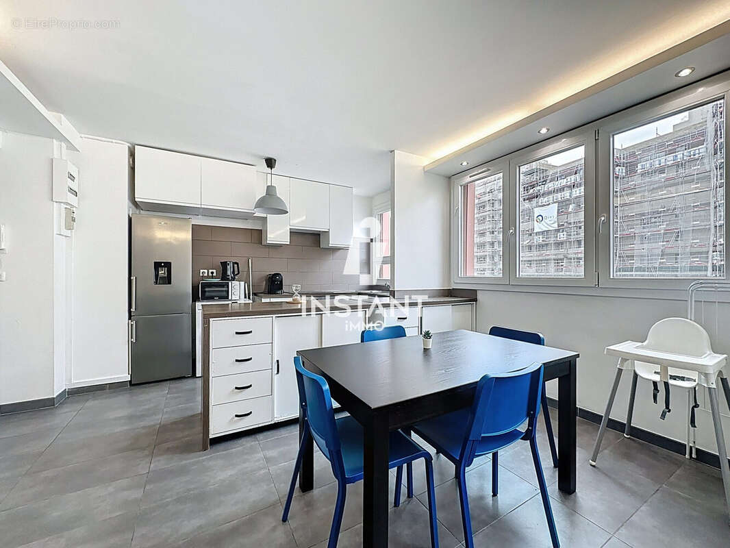 Appartement à SAINT-MAURICE