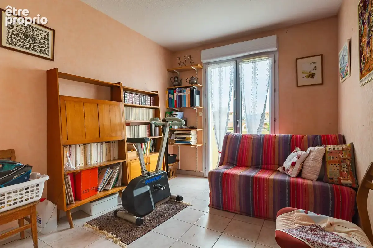 Appartement type 4 avec véranda, balcons, garage et parking, Domaine de Valenson, Guilherand-Granges (07) - photo 13