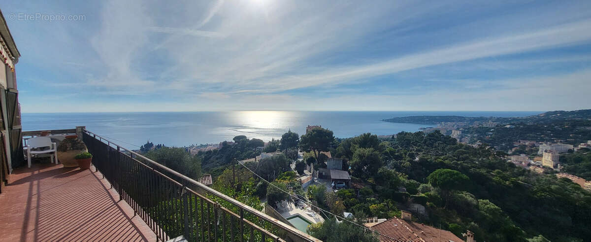 Appartement à MENTON