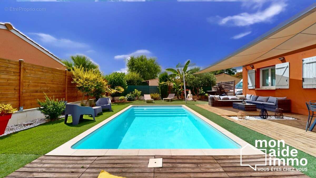 Maison à FARGUES-SAINT-HILAIRE