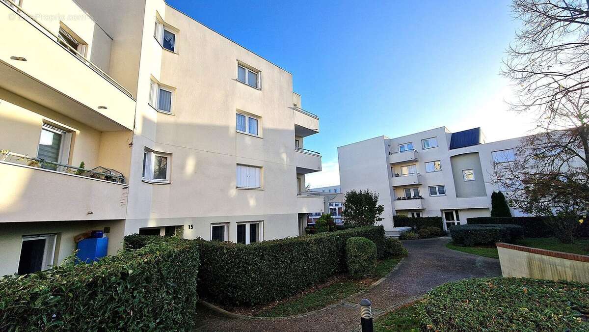 Appartement à ELANCOURT