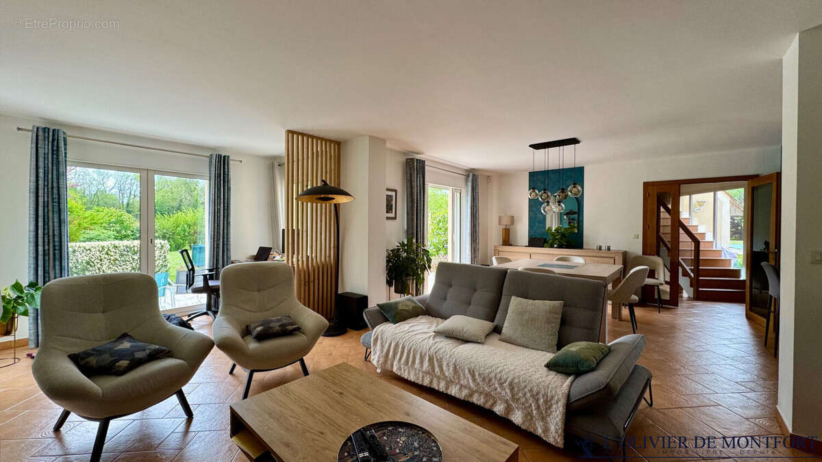 Maison à MONTFORT-L'AMAURY