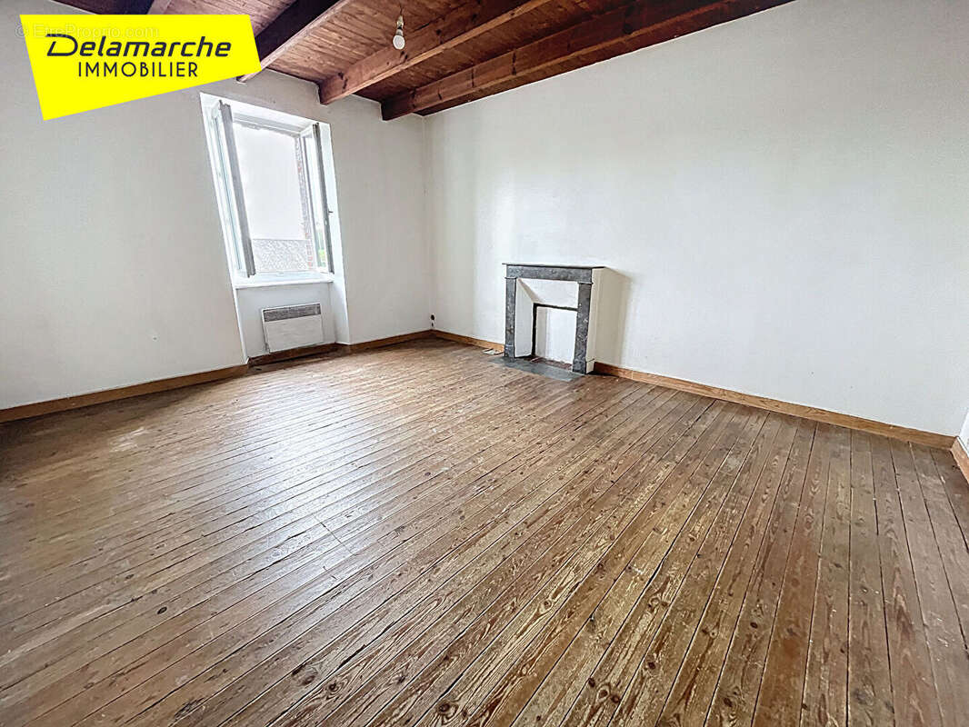 Maison à SAINT-SAUVEUR-LENDELIN