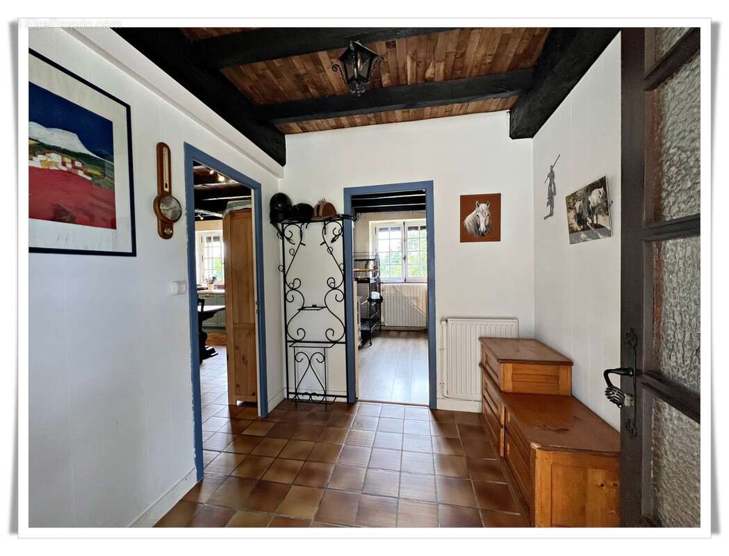 Maison à vendre 6 pièces PLUMELIAU (56) Propriété en pierre au cœur de la nature – Un cadre de vie enchanteur - photo 2