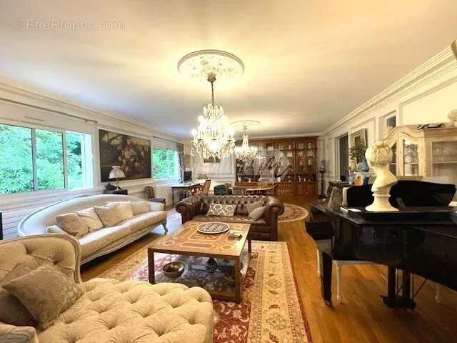 Maison à BLANQUEFORT