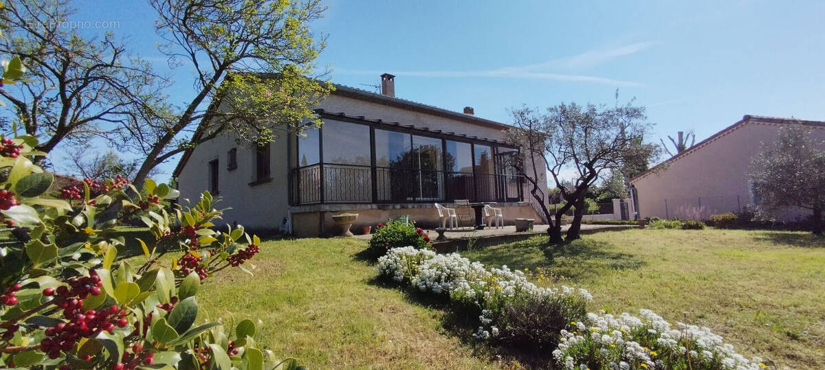 Maison à LARAGNE-MONTEGLIN