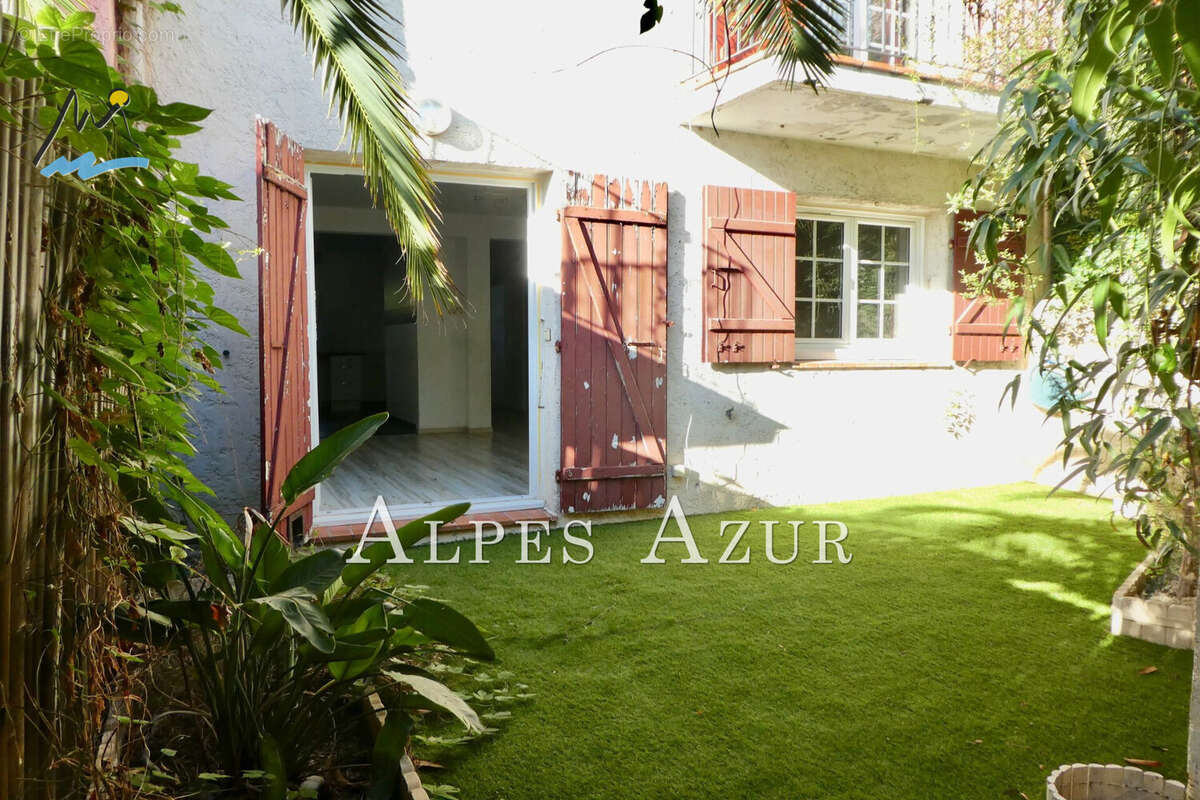 Appartement à VILLENEUVE-LOUBET