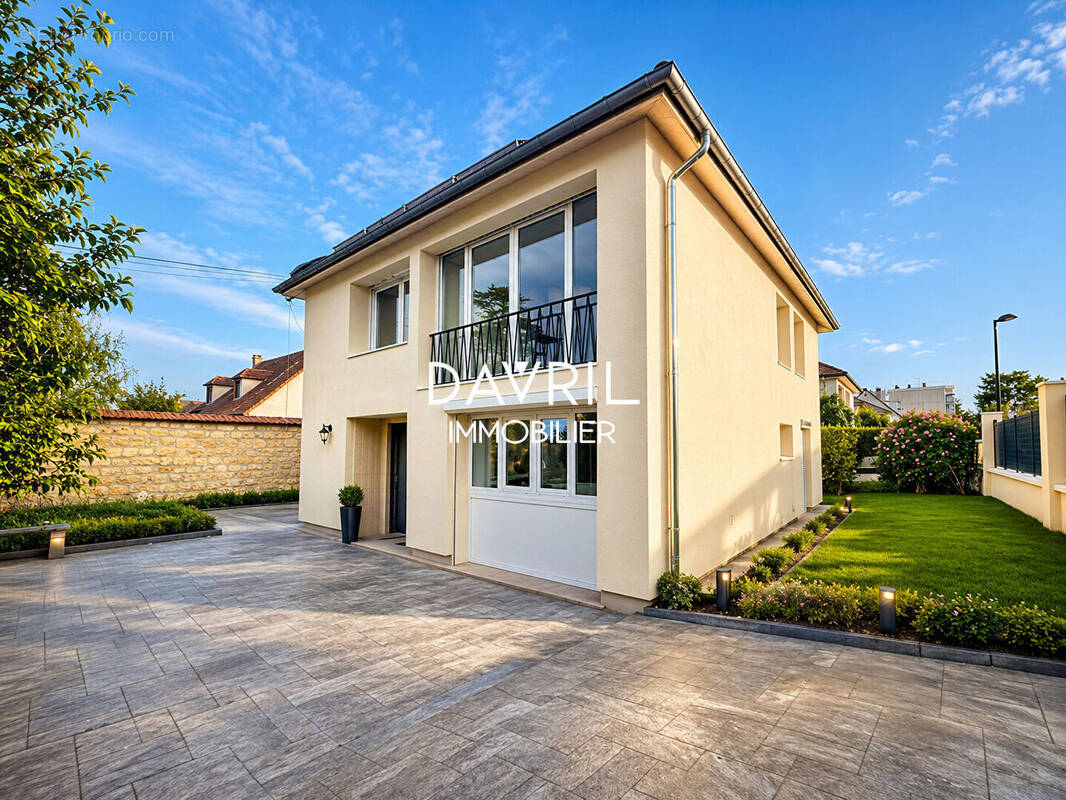 Maison à CONFLANS-SAINTE-HONORINE