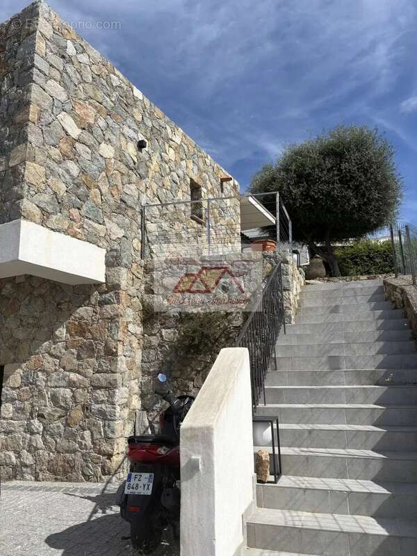 Maison à L'ILE-ROUSSE