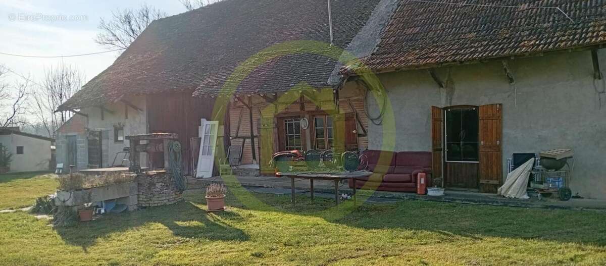 Maison à SAINT-BONNET-EN-BRESSE