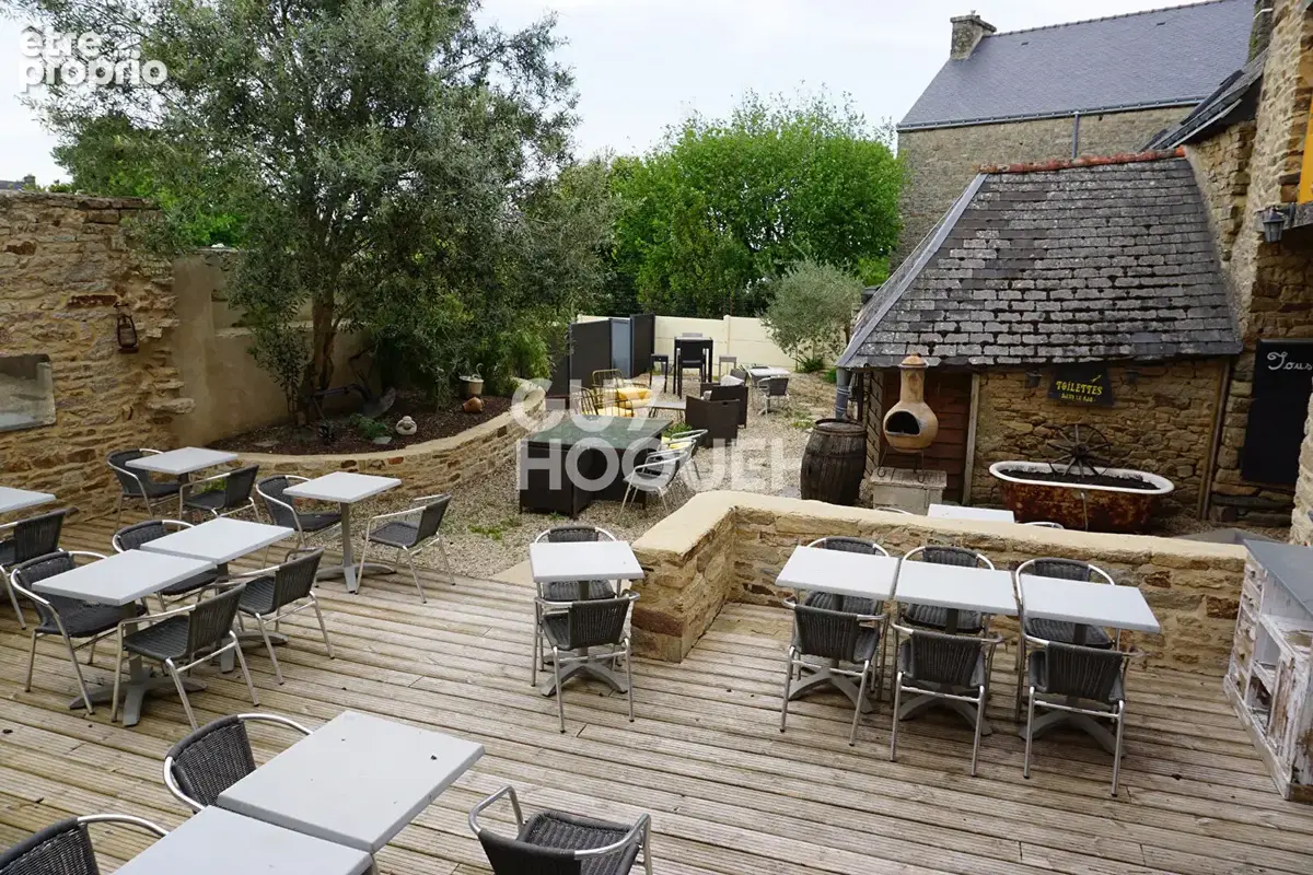 Immeuble à vendre à Saint-Jean-Brévelay - 7 pièces, 141 m², travaux à prévoir - photo 2