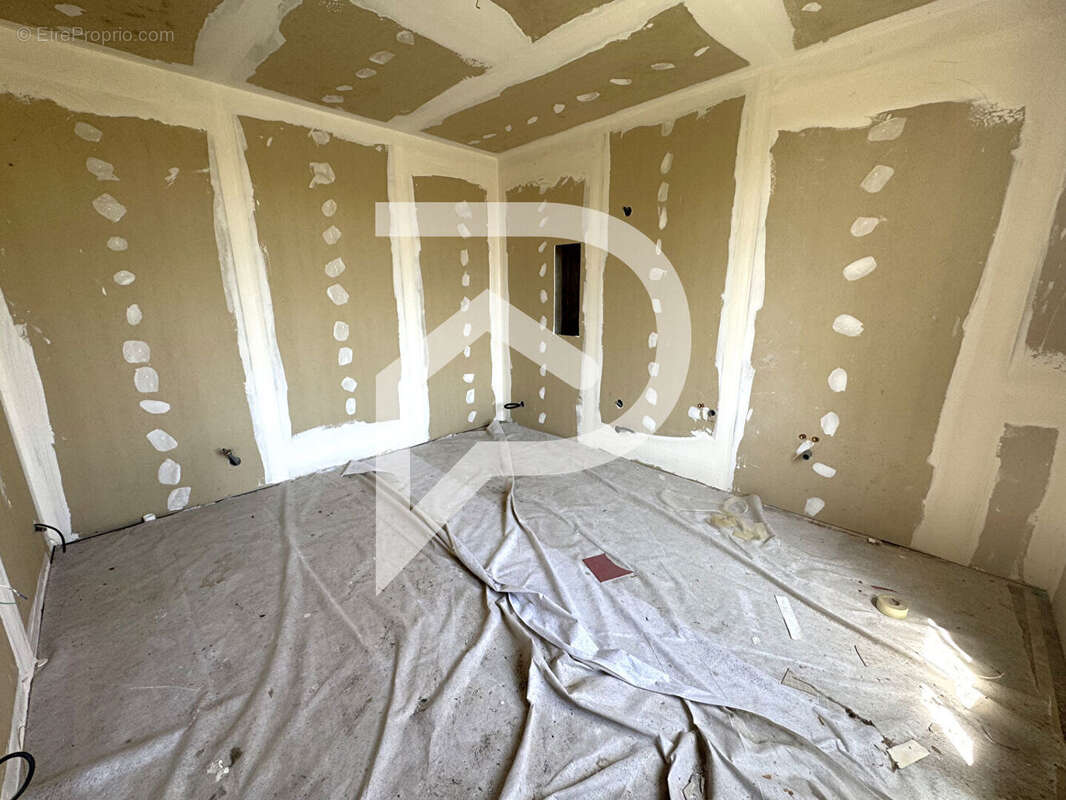 Maison à EZY-SUR-EURE