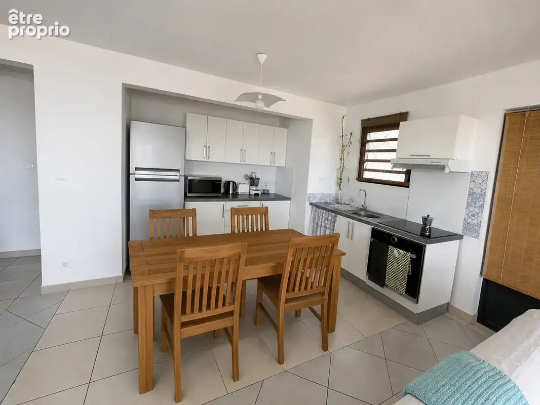 À vendre   Villa avec piscine et belle vue mer à Bellemène St Paul - photo 8