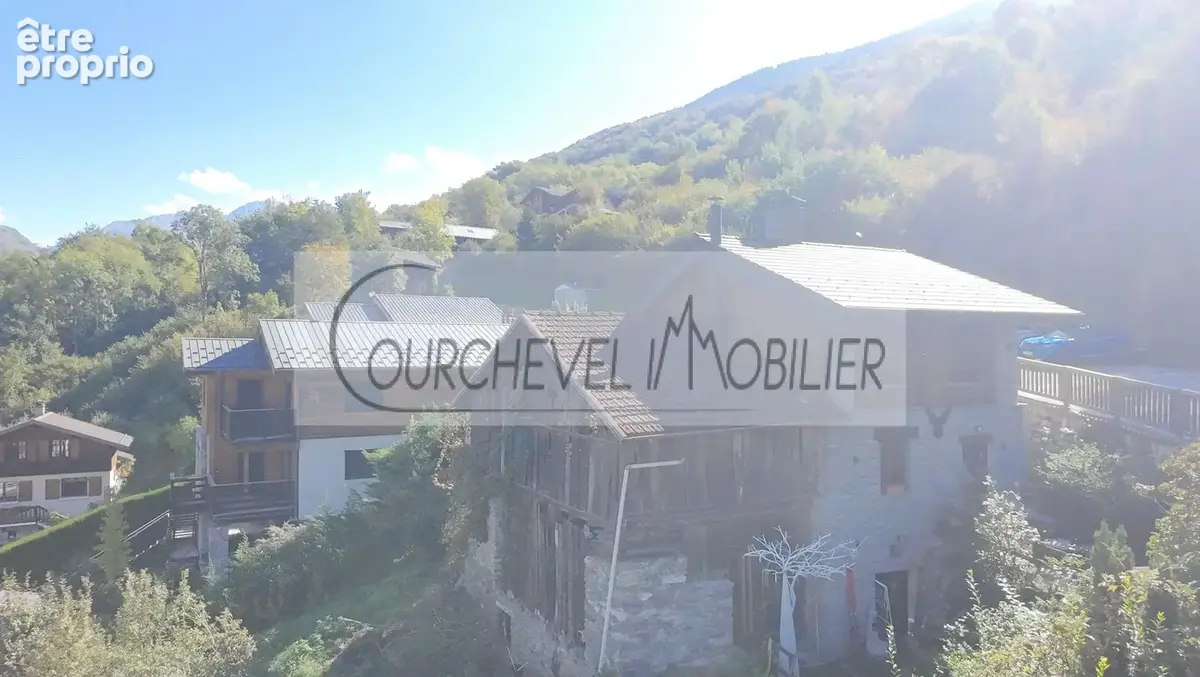 Maison à LA PERRIERE