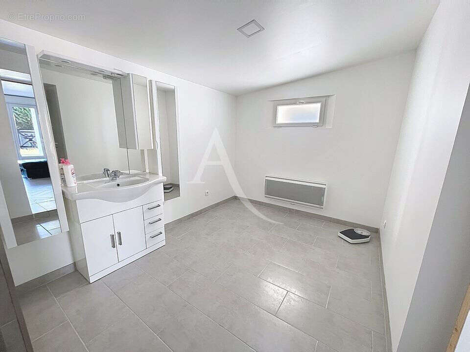 Maison Brain Sur Allonnes 4 pièce(s) 140 m2 - photo 8
