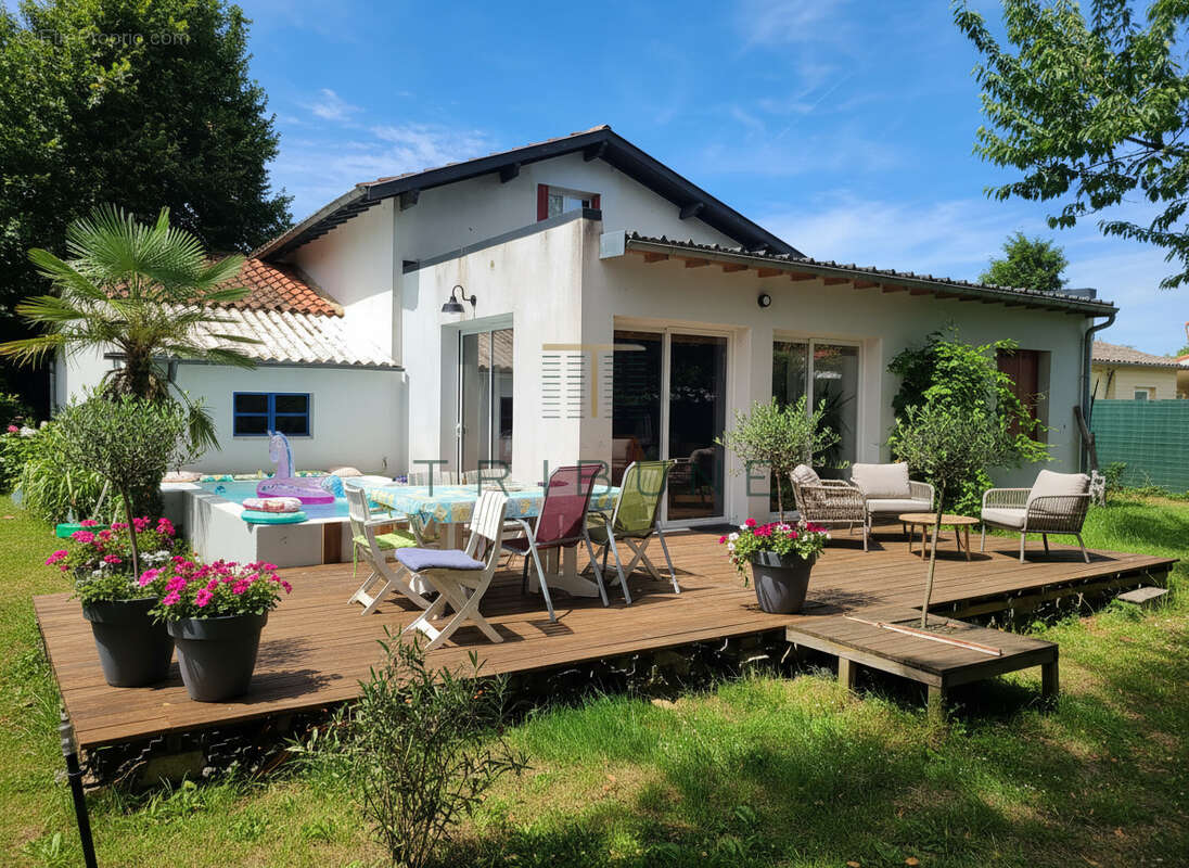 Maison à LE PASSAGE