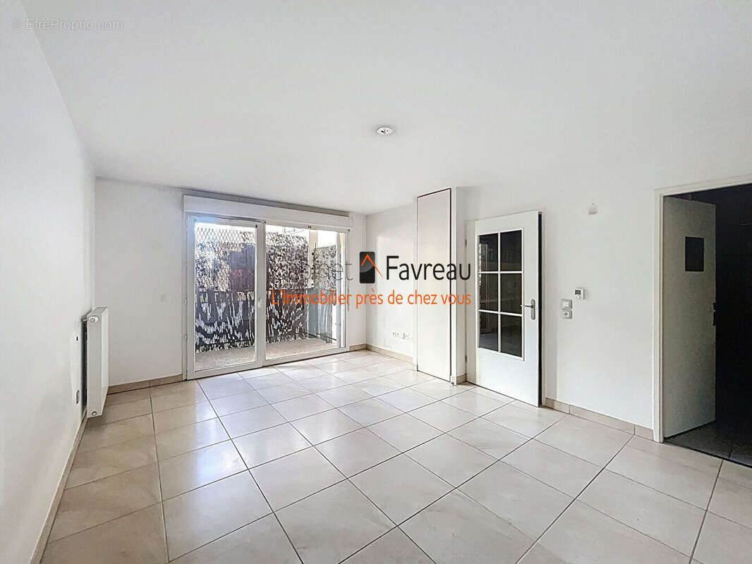 Appartement à THIAIS