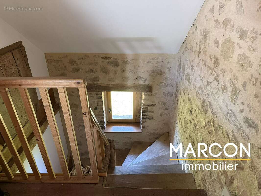 Belle fermette de 176 m² - Secteur JARNAGES - photo 26