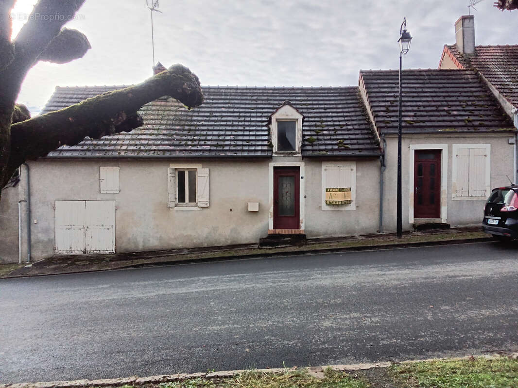 Maison à OUROUER-LES-BOURDELINS