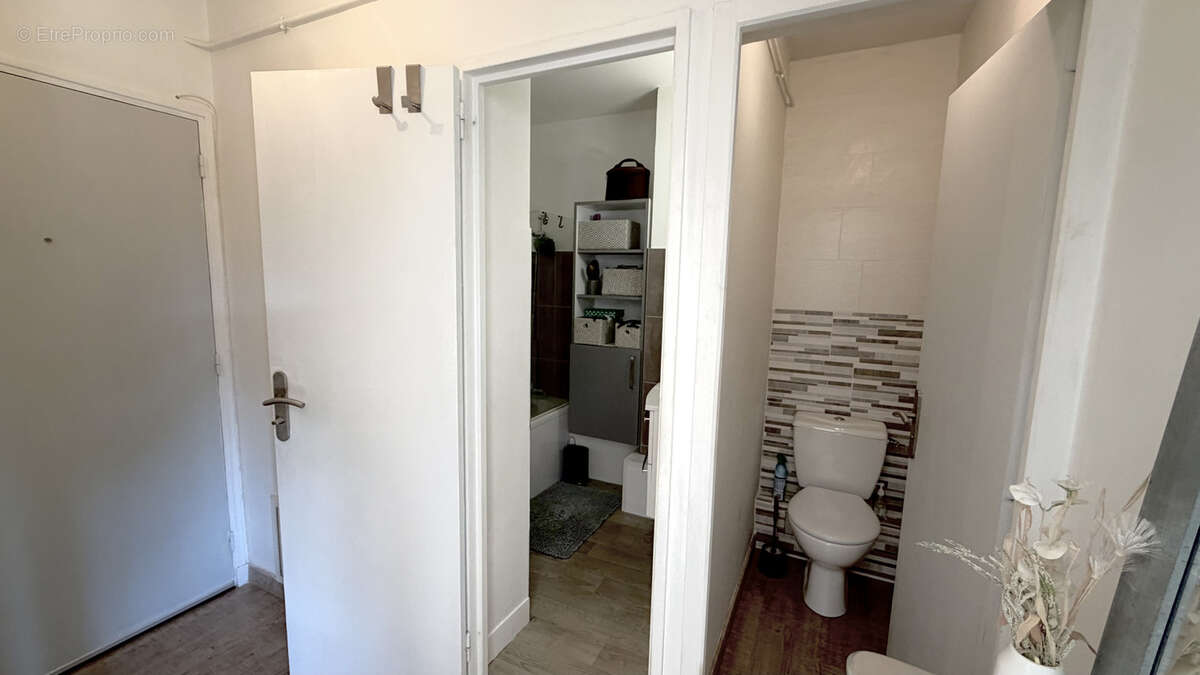 Appartement t2 42 m2 - romans ouest - photo 9