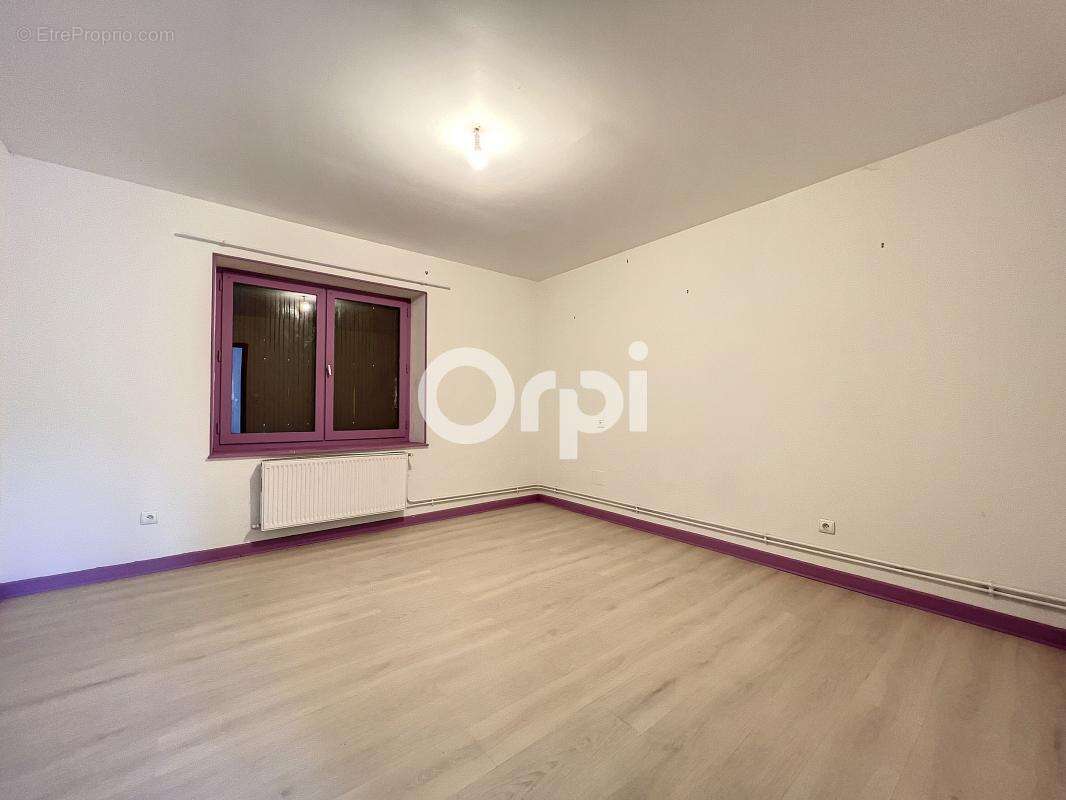 Appartement à SAINT-ELOY-LES-MINES