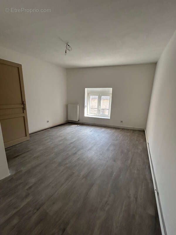 Appartement à SAINT-NICOLAS-DE-PORT