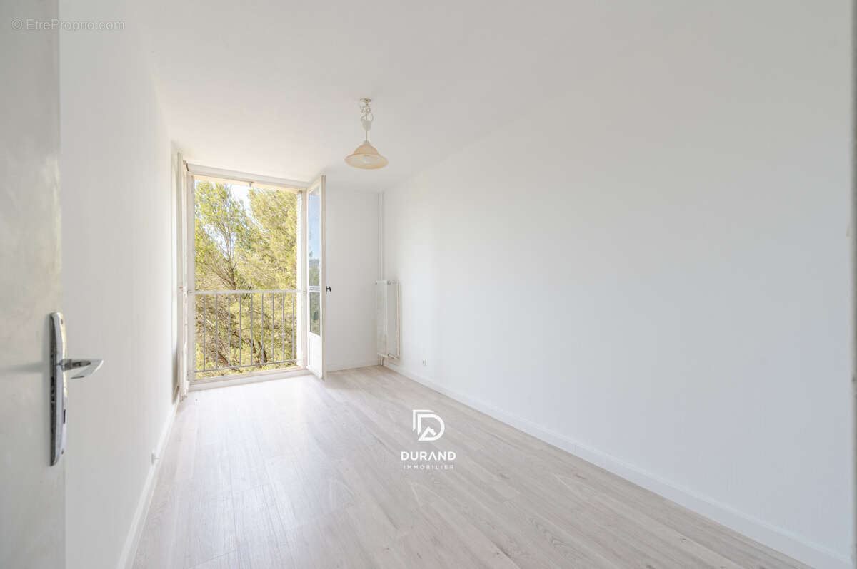 Appartement - terrasses - les caussettes - 13400 aubagne - photo 10
