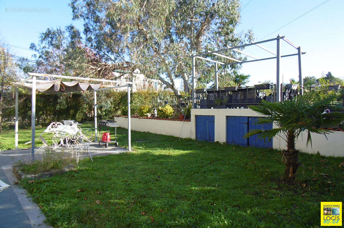 Maison à PORT-DE-LANNE