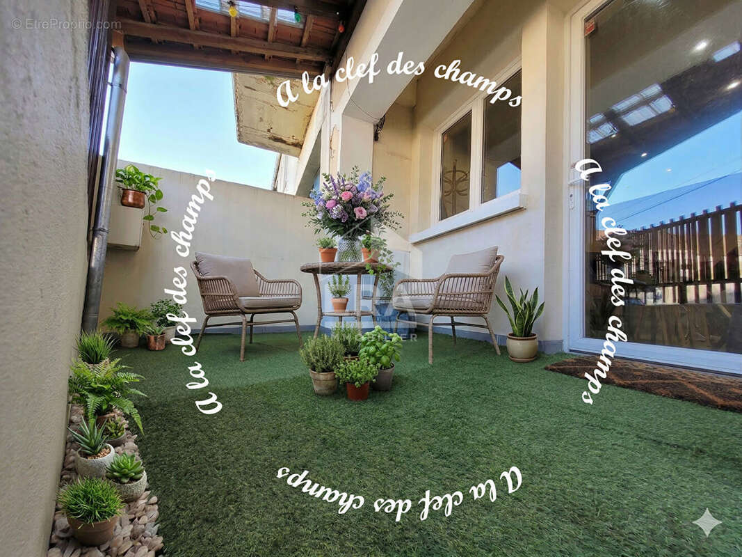 Maison à BURES-SUR-YVETTE