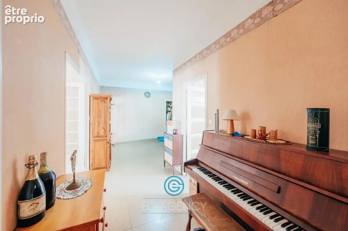 Appartement 4 pièces 145 m² à vendre à Marseille-1e (13001) - photo 3
