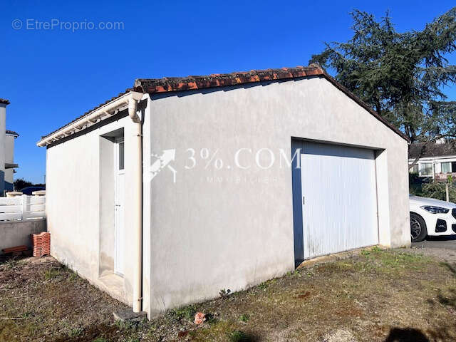 Maison à SAINT-JULIEN-DE-CONCELLES