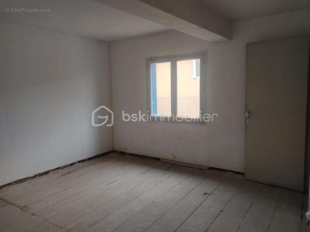 Maison à LATOUR-BAS-ELNE